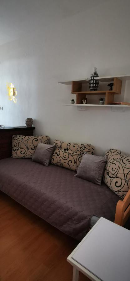 Apartmani Marija Колан Екстериор снимка