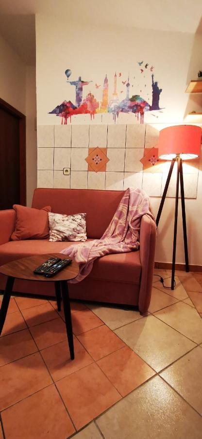 Apartmani Marija Колан Екстериор снимка